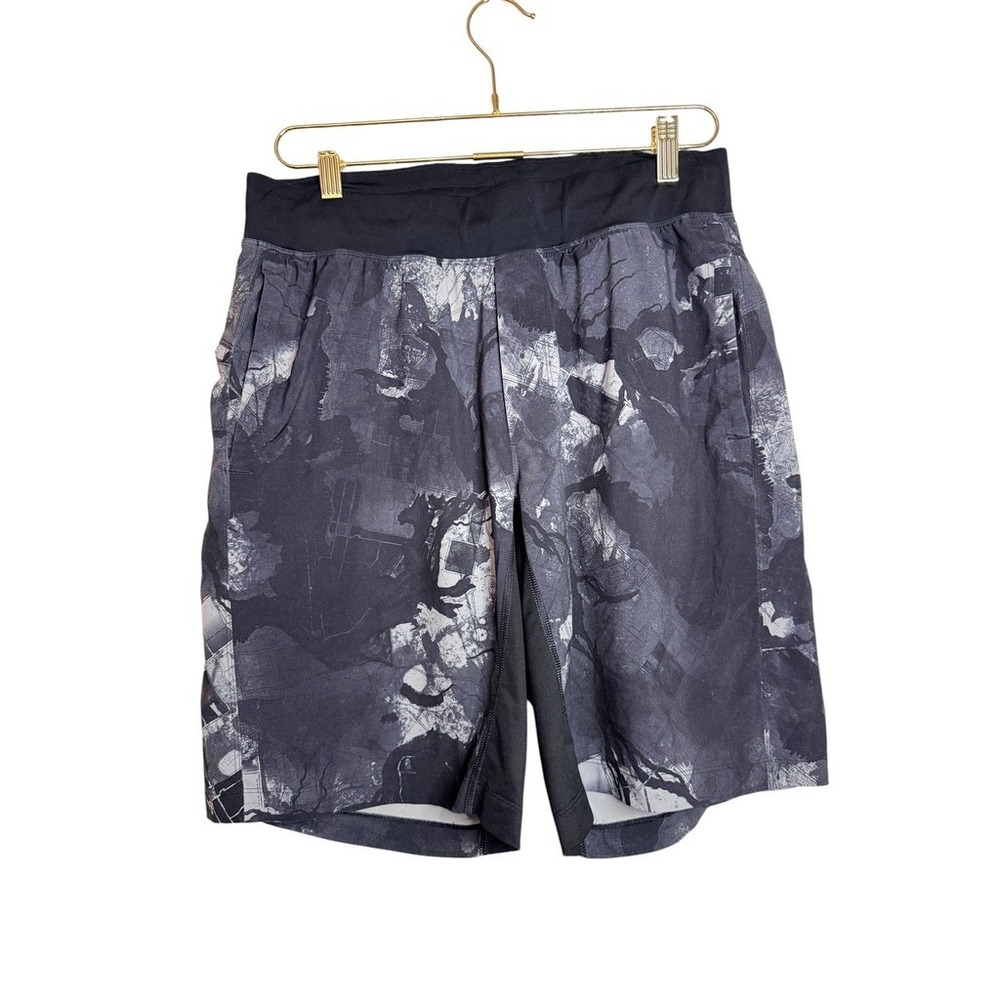 Lululemon Mens L Black‎ Grey Cityscape Athletic Training Shorts 9.5in Workout